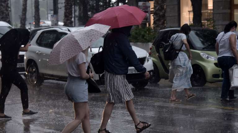 Επιδείνωση του καιρού: Τι θα συμβεί με την κακοκαιρία στην Αττική - Πρόγνωση Αρναούτογλου για τις επόμενες ώρες