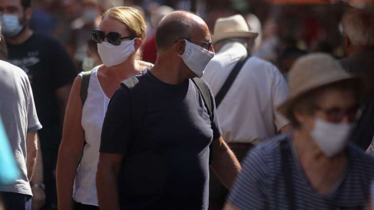 Κορονοϊός: &quot;Έκρηξη&quot; με 359 νέα κρούσματα - 9 θάνατοι σε μία μέρα - 69 διασωληνωμένοι