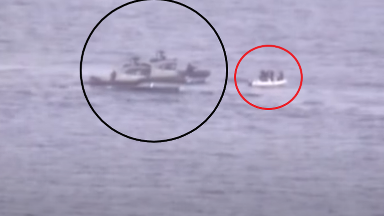 Κως: Εντυπωσιακή καταδίωξη του Λιμενικού -  Καρέ καρέ το &quot;κυνήγι&quot; φουσκωτού και η σύλληψη διακινητών μεταναστών