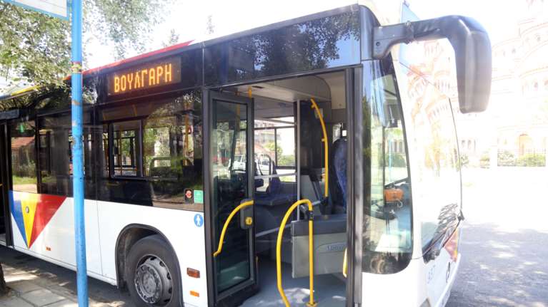Θεσσαλονίκη: Επίθεση από νεαρούς επιβάτες κατήγγειλε ότι δέχθηκε οδηγός αστικού λεωφορείου