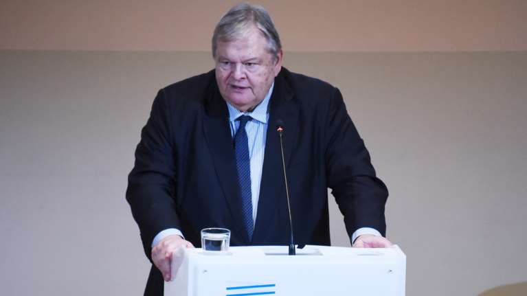 Βενιζέλος για διάγγελμα Μητσοτάκη: "O σεβασμός του Συντάγματος προηγείται της αναθεώρησής του"