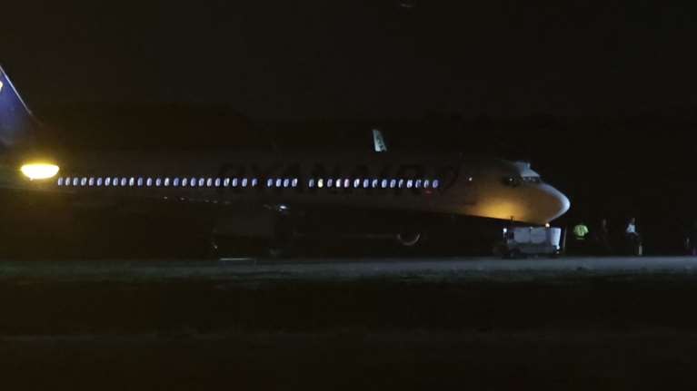 Συναγερμός στο &quot;Ελ. Βενιζέλος&quot;: Αεροπλάνο από την Πολωνία ειδοποίησε για βόμβα- Ταχεία εκκένωση- Οι πρώτες εικόνες