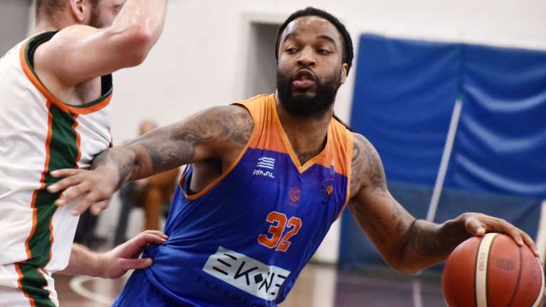 Σοκ στο ελληνικό μπάσκετ: Νεκρός σε τροχαίο ο μπασκετμπολίστας του Πανιωνίου, Ντόνοβαν Μάρσαλ