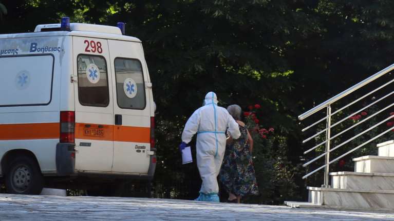 Κορονοϊός: Απίστευτη τραγωδία στο Ασβεστοχώρι - 18 νεκροί από το ίδιο γηροκομείο