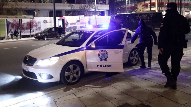 Τρόμος για 15χρονη στο Σύνταγμα: Έπεσε θύμα ληστείας από 12χρονο