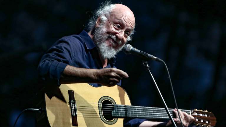 Εκλεψε ο Σαββόπουλος τη &quot;Συννεφούλα&quot;; - Το viral σχόλιο συνδικαλιστή γιατρού και η αλήθεια