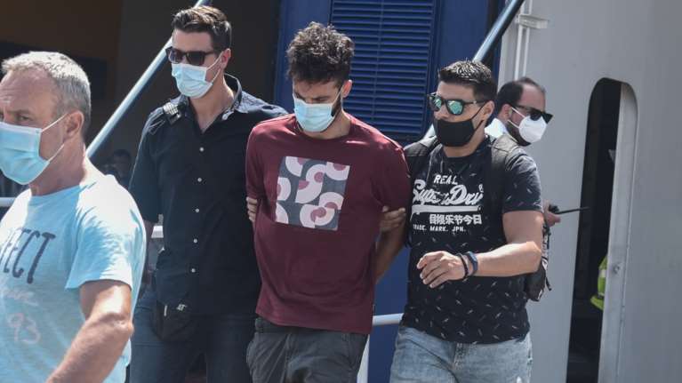 Φολέγανδρος: &quot;Η Γαρυφαλλιά ίσως είχε σωθεί αν τη βρίσκαμε 10 λεπτά νωρίτερα&quot; - Στις φυλακές Κορυδαλλού ο 30χρονος