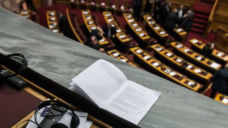 Νέα υπόθεση εκβιασμών και υποκλοπών: Νονοί της νύχτας, επίορκοι αστυνομικοί και βουλευτής ΑΝΕΛ - Διέρρευσε ενημέρωση της ΕΥΠ σε Τσίπρα