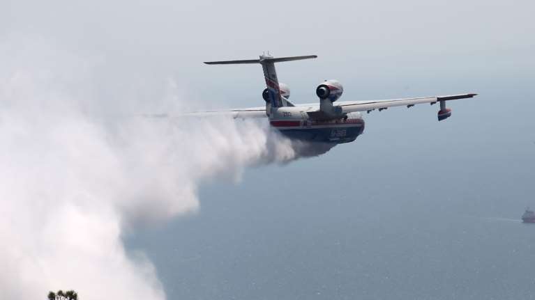 Συναγερμός στην Πυροσβεστική: Μεγάλη φωτιά στην περιοχή Ζήρια της Αχαΐας - Επί τόπου και το θηριώδες ρωσικό Beriev-200