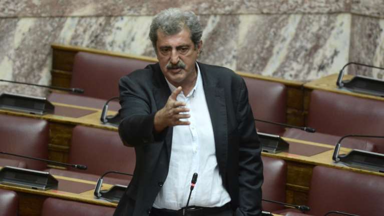 Σε άλλο επίπεδο το παραλήρημα Πολάκη: Πέθαναν 6.000 άνθρωποι επειδή δεν φέρατε τα φάρμακα που σας έλεγα