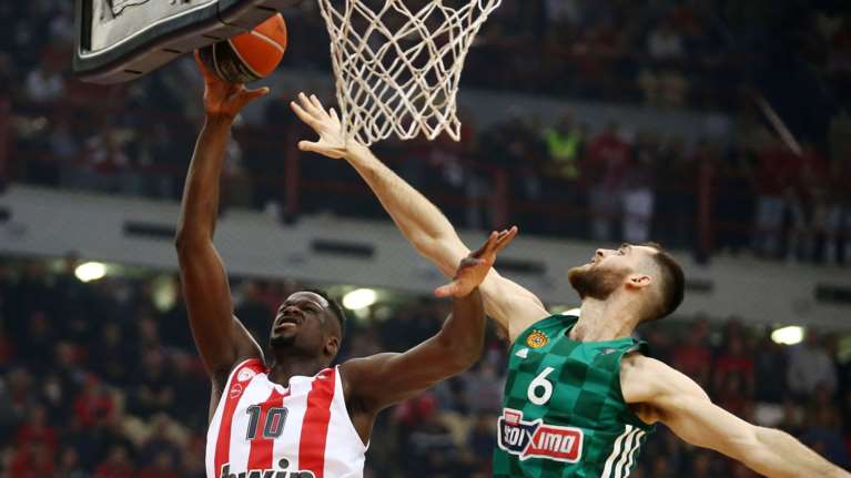 Κύπελλο Ελλάδας Μπάσκετ: Ολυμπιακός-Παναθηναϊκός στον ημιτελικό στα &quot;Δύο Αοράκια&quot;- Ξεπέρασαν Άρη και Κολοσσό