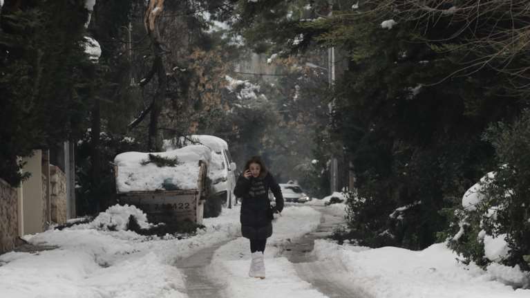 Meteo: Τσουχτερό κρύο την Τρίτη - Σε ποιες περιοχές το θερμόμετρο θα κάνει βουτιά 5 βαθμών [Χάρτης]