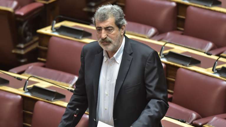 Πολάκης για Θεία Κοινωνία: "Είναι χριστιανοταλιμπανισμός, σοβαρευτείτε"