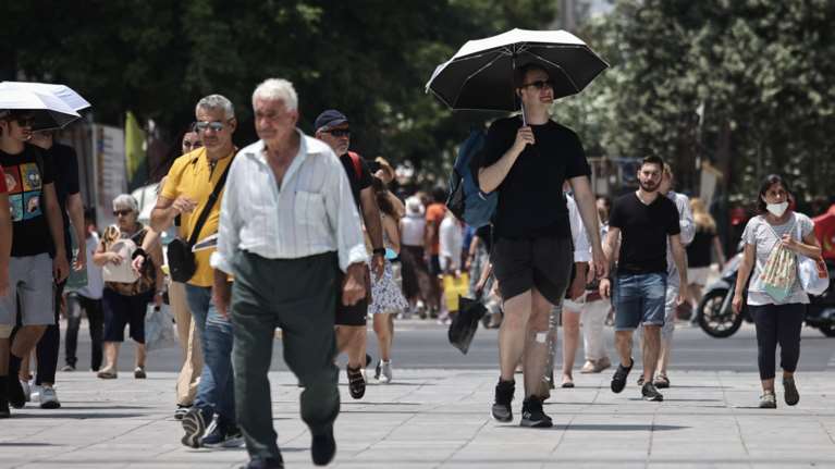 Παγώνη: Δεν χρειάζεται υποχρεωτικότητα για να βάλουμε μια μάσκα - Αύξηση πάνω από 40% στις εισαγωγές των νοσοκομείων