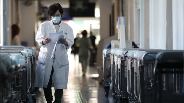 Λαμία: Πέθανε ο 61χρονος που είχε νικήσει τον κορονοϊό μετά από 5 μήνες νοσηλείας