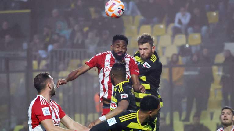 Άρης-Ολυμπιακός 2-1: Νίκη Ευρώπης οι Θεσσαλονικείς- Τρίτη ήττα σερί για τους Πειραιώτες