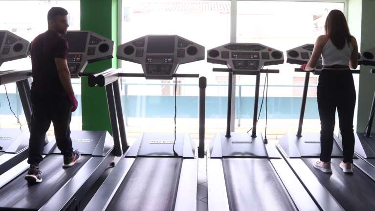 Παπαθανάσης: 15 Ιουνίου ανοίγουν τα γυμναστήρια, 29 οι παιδικές κατασκηνώσεις