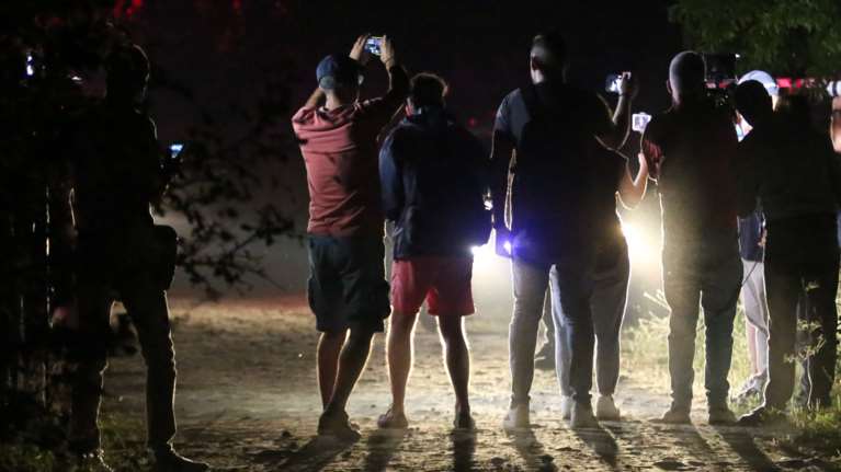 Καβάλα: Συγκλονίζουν οι μαρτυρίες κατοίκων - &quot;Καιγόταν ο λαιμός μου, μια πύρινη μπάλα πλησίαζε τη γη&quot;