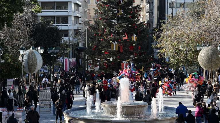 Νέα μέτρα ανακοινώνει ο Πλεύρης το απόγευμα  - Τι θα ισχύει για διασκέδαση, εστίαση, γήπεδα και τηλεργασία
