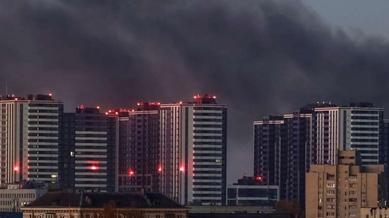 Οι ΗΠΑ κλείνουν προσωρινά την πρεσβεία τους στο Κίεβο - Πληροφορίες για μεγάλη αεροπορική επίθεση της Ρωσίας