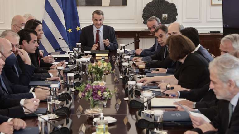 Μετά το "άκυρο" Μητσοτάκη στις πρόωρες εκλογές, έρχονται τα σενάρια περί ανασχηματισμού μέσα στο καλοκαίρι