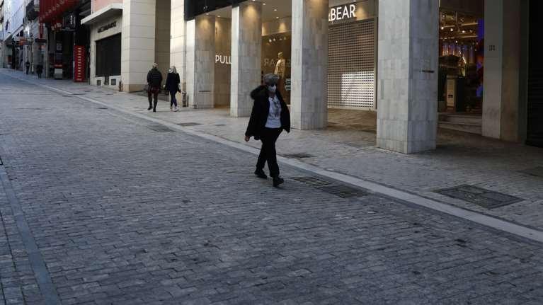 Τι σημαίνει το lockdown που ανακοίνωσε ο Μητσοτάκης: Τι κλείνει και τι μένει ανοιχτό μέχρι τις 28 Φεβρουαρίου