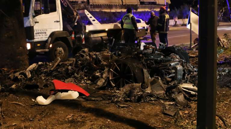 Αποκάλυψη: Ετρεχε με 120 χλμ την ώρα ο Μονογυιός με τη Ferrari- Δεν υπάρχουν ίχνη φρεναρίσματος, ακολουθούσαν οι φίλοι του