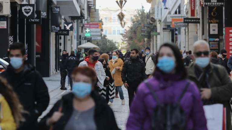Πώς κινήθηκε ο τζίρος των καταστημάτων τις δύο πρώτες ημέρες των εκπτώσεων