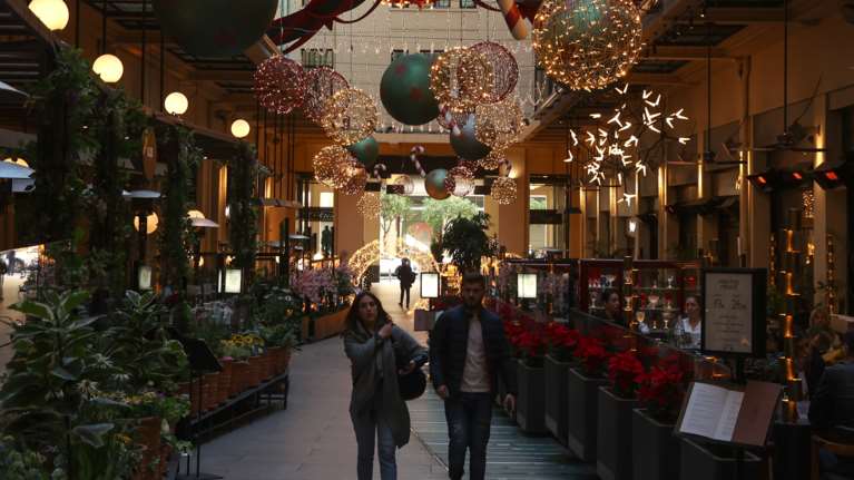 Νέα μέτρα: Τεστ για όλο τον πληθυσμό την Πρωτοχρονιά- Ανακοινώσεις μέσα στην εβδομάδα