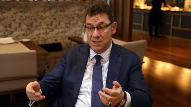 Κορονοϊός: Απαισιόδοξη πρόβλεψη Μπουρλά: Θα συνεχιστεί τα επόμενα δέκα χρόνια, πάμε και για 4η δόση