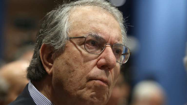 Ο Μπαμπινιώτης αναλύει τη &quot;διαλεκτική&quot; του Μασκ: Λέξη με αίγλη, δύναμη, δηλωτικότητα και πολυσημία