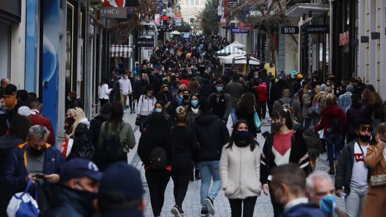 Συνωστισμός στα μαγαζιά: Ερχονται αγορές με... χρονόμετρο - Αμφιβολίες ακόμη και για το άνοιγμα των σχολείων