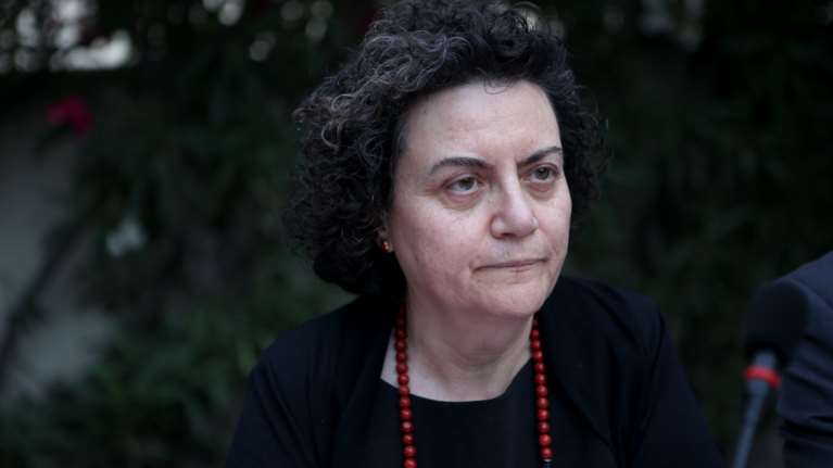Νάντια Βαλαβάνη: &quot;Βόμβες&quot; για την &quot;περηφάνη διαπραγμάτευση&quot; του 2015 και τις γεμάτες σακούλες σκουπιδιών με ευρώ