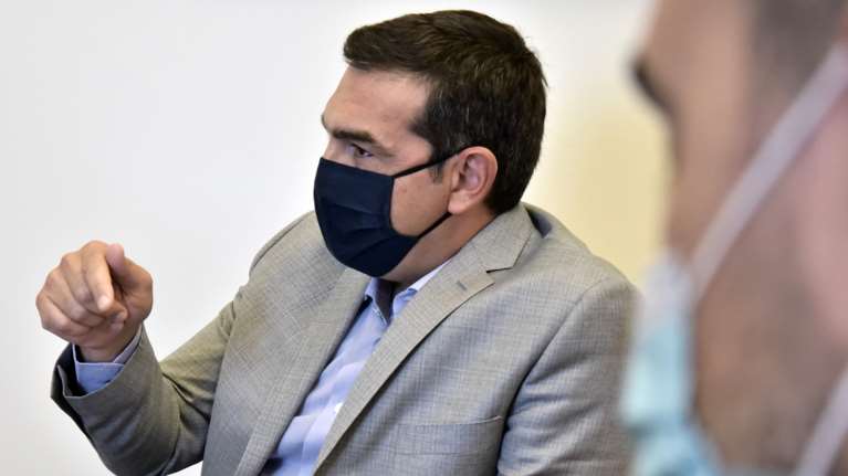 Το νέο βίντεο Τσίπρα κατά της κυβέρνησης για την πανδημία: &quot;Μπορείς πλέον να τους εμπιστευτείς;&quot;