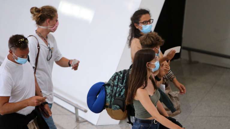 Κορονοϊός: Φόβοι για τον υπερδιπλασιασμό των κρουσμάτων στην Αττική - Πού θα φοράμε υποχρεωτικά μάσκα