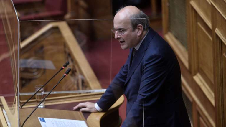 Χατζηδάκης για τρένα: Το 2008 είχαμε τηλεδιοίκηση, όταν ξαναγύρισα στο υπουργείο το 2012 είχε καταστραφεί