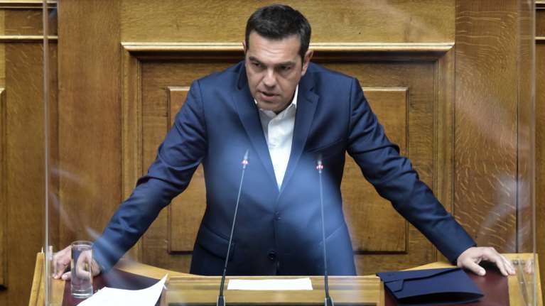 Βουλή - Τσίπρας: Η Κυβέρνηση αδυνατεί να υπερασπιστεί τις δικές της αποφάσεις- Παρακολουθεί τα Συμβούλια Κορυφής να περνούν