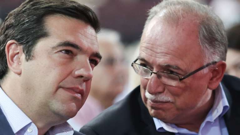 &quot;Φωτιά&quot; στον ΣΥΡΙΖΑ άναψε η &quot;σφαγή&quot; Κούλογλου με Παπαδημούλη - Μεγαλοπρεπές &quot;άδειασμα&quot; Τσίπρα για τα ακίνητα