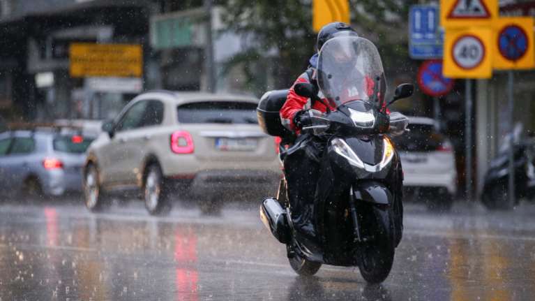 Χαλάει ο καιρός το Σάββατο - Βροχές, χιόνια και πτώση της θερμοκρασίας