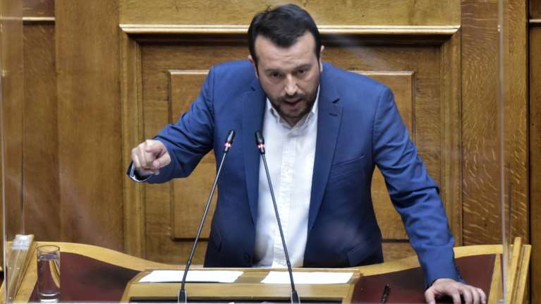 Βουλή: Άρση της ασυλίας του Νίκου Παππά για την υπόθεση &quot;περούκα gate&quot;