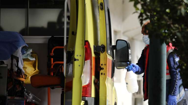 Θεσσαλονίκη: Αγωνία για 13χρονο και 16χρονο που νοσηλεύονται διασωληνωμένοι μετά από τροχαία