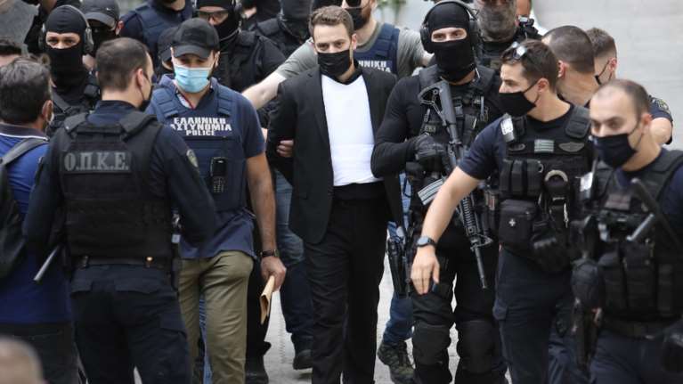 Μπάμπης Αναγνωστόπουλος: Βρέθηκε κινητό στο κελί του μετά από αιφνιδιαστικό έλεγχο - Η ποινή που του επιβλήθηκε