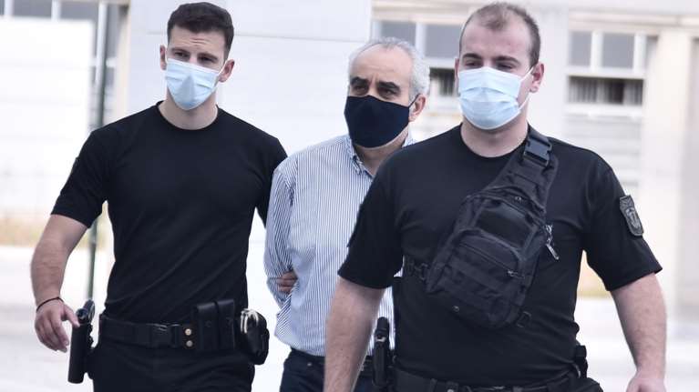 Οκτώ φορές ισόβια στον &quot;ψευτογιατρό&quot; Dr Kontos - Συν 50 χρόνια φυλακή και πρόστιμο 327.000 ευρώ