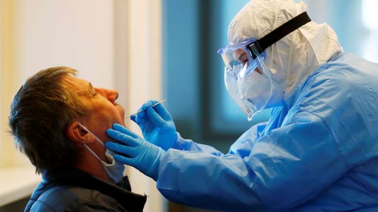 Ελαφρά επιβράδυνση της εξάπλωσης του κορονοϊού στην Γερμανία δείχνουν στοιχεία νέας έρευνας