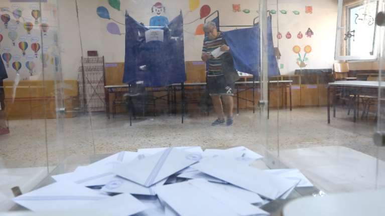 Δημοσκόπηση Interview: Στο 6,5% η διαφορά ΝΔ και ΣΥΡΙΖΑ – Αυτοδυναμία ΝΔ στη δεύτερη κάλπη