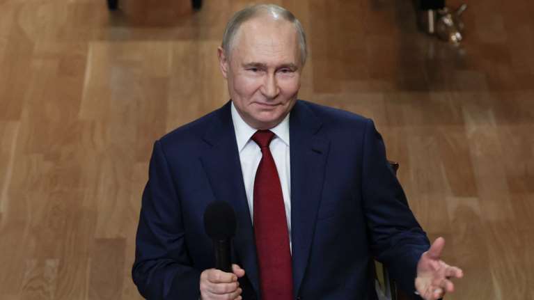 Η ειρωνική απάντηση του Κρεμλίνου για τη δήλωση περί &quot;τρελού Πούτιν&quot; του Τραμπ: &quot;Υπάρχει συναισθηματική φόρτιση&quot;