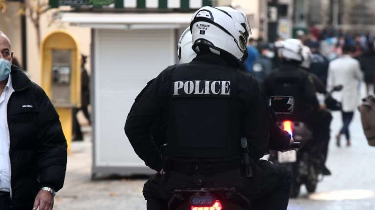 Σε … live streaming οι αστυνομικές επιχειρήσεις των ομάδων ΔΡΑΣΗ και ΟΠΚΕ με 20 κάμερες σώματος