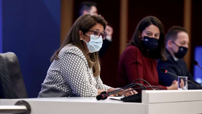 Σχολεία: Γιατί αποφασίστηκε η υποχρεωτική χρήση μάσκας - Οι εξηγήσεις της Βάνας Παπαευαγγέλου