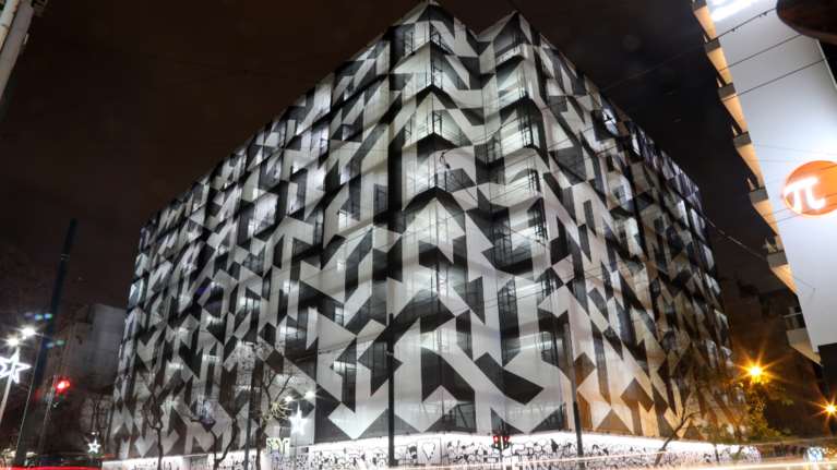 ΜΙΝΙΟΝ: Ανοίγει ξανά τον Απρίλιο το ιστορικό πολυκατάστημα - Η επιτυχία, η καταστροφή και η αναγέννηση