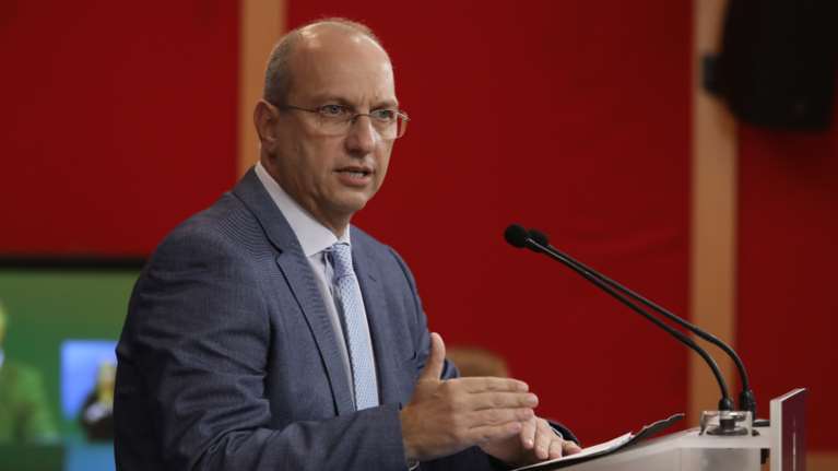 Οικονόμου για Τσίπρα: Η κοινωνία απαιτεί αλήθειες χωρίς υποκρισία και υπεκφυγές-  ΝΔ: Τα 4 ψέματα για τον σιδηρόδρομο